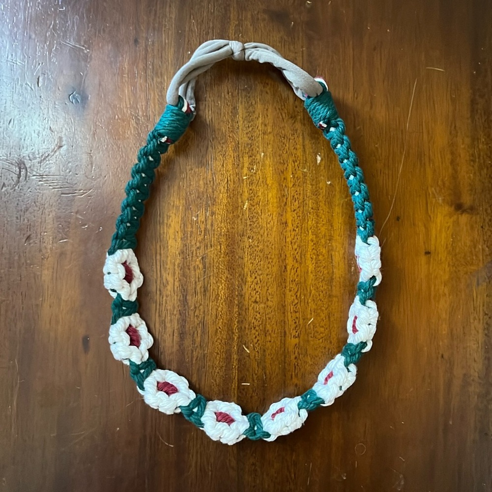 Crochet flower pattern elastic head wrap/ headband Teal and Cream - Picture 12 of 15